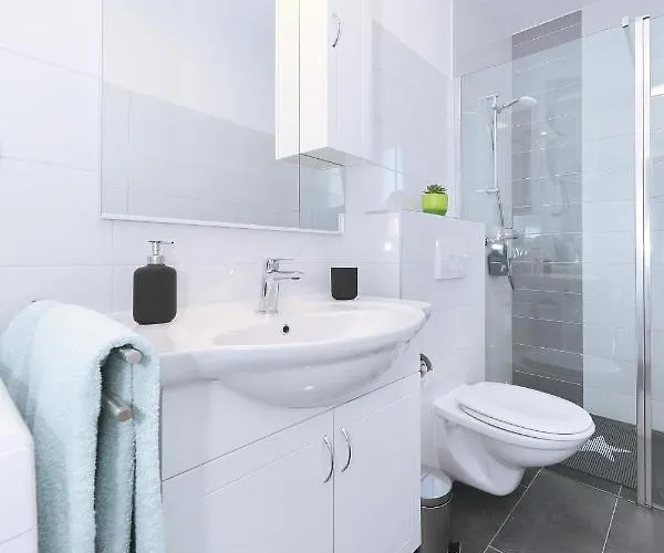 Lili Sa Privatnim Parkingom * Zadar